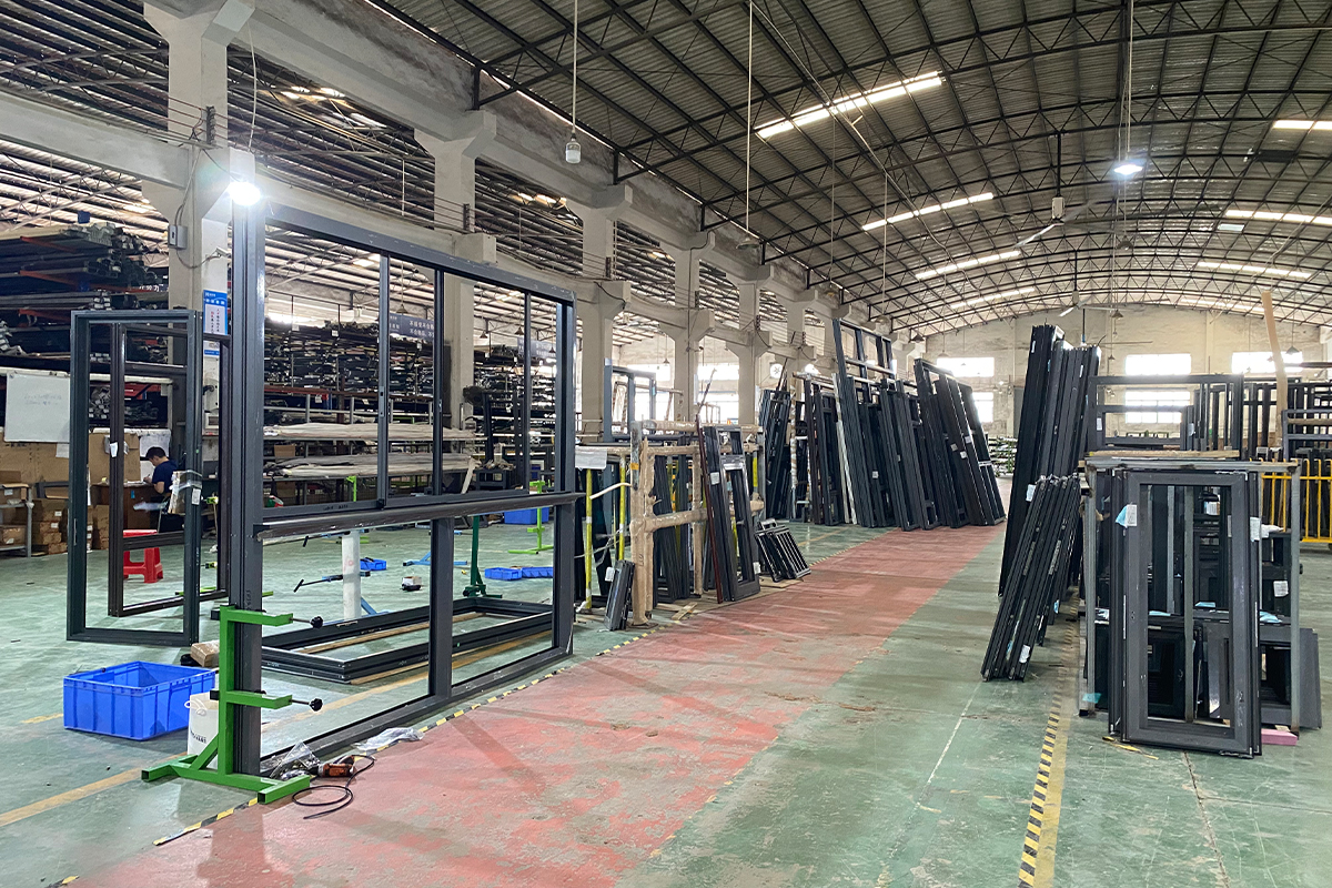 Aluminums door&windows workshop